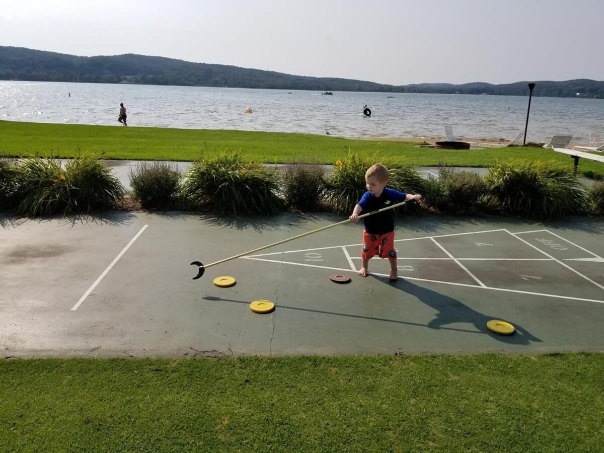 Boyne Mountain Condo -Sleeps 12 Boyne Falls المظهر الخارجي الصورة