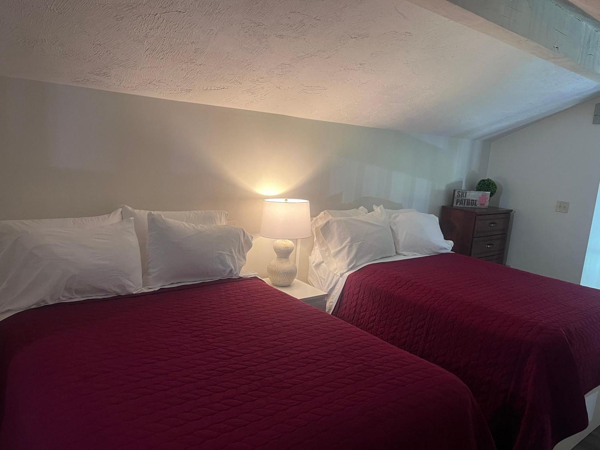 Boyne Mountain Condo -Sleeps 12 Boyne Falls المظهر الخارجي الصورة