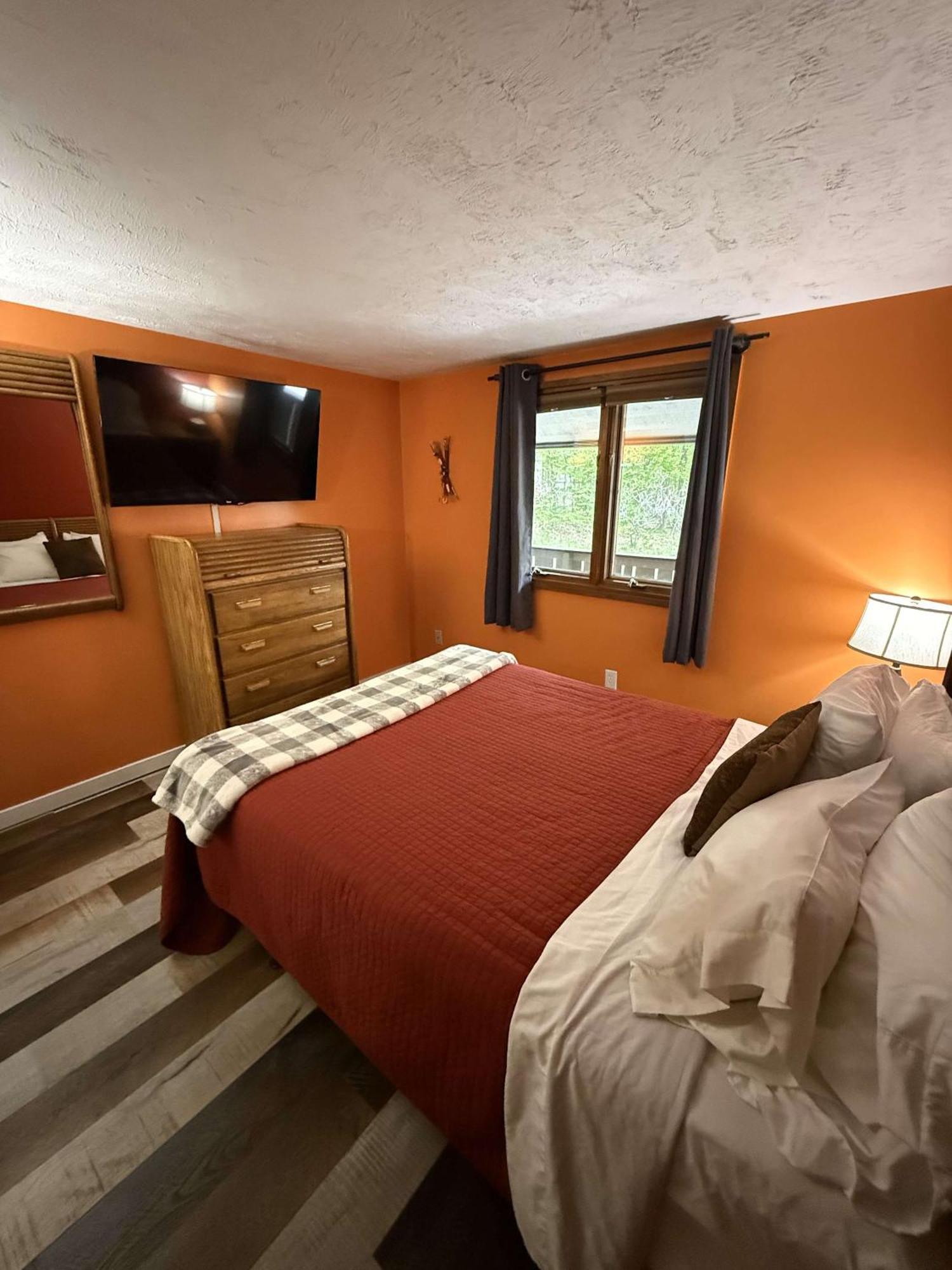 Boyne Mountain Condo -Sleeps 12 Boyne Falls المظهر الخارجي الصورة